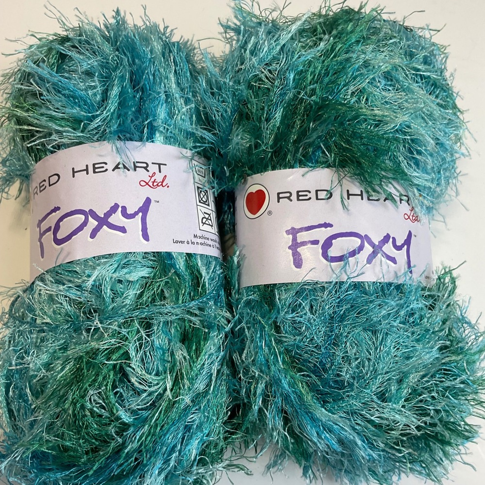 Red Heart Foxy Eyelash Yarn Aquarium Blue Teal Bulky 2 Skeins Lot 9388
